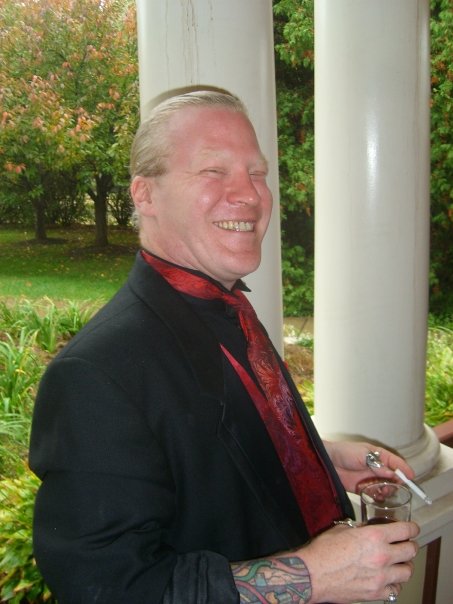 http://clint.sheer.us/download/imagedump/dirk2.jpg